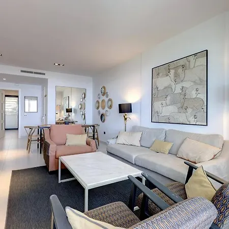 Apartment Ground Floor 4 Bedroom @ Hills! Estepona